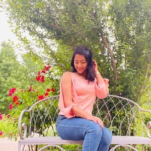 Meet your Posher, Ana